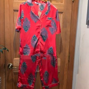 NWT Women’s Their Nibs Satin Pajama Set Sz M, Red.